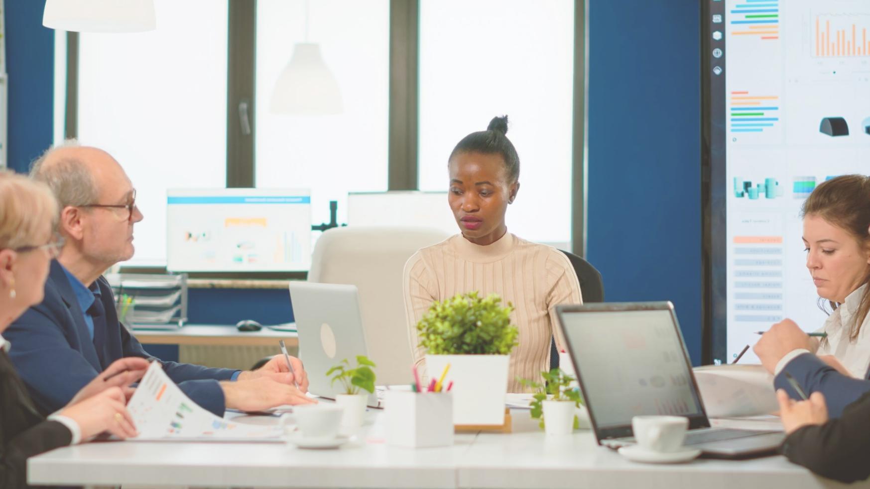 Процесс обучения и анализа инвестиционных возможностей