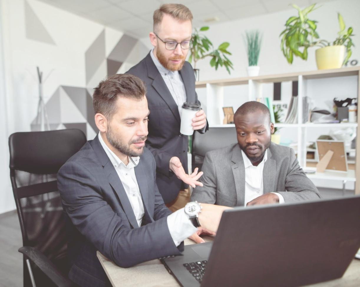 Изучение отчетности и документов компаний